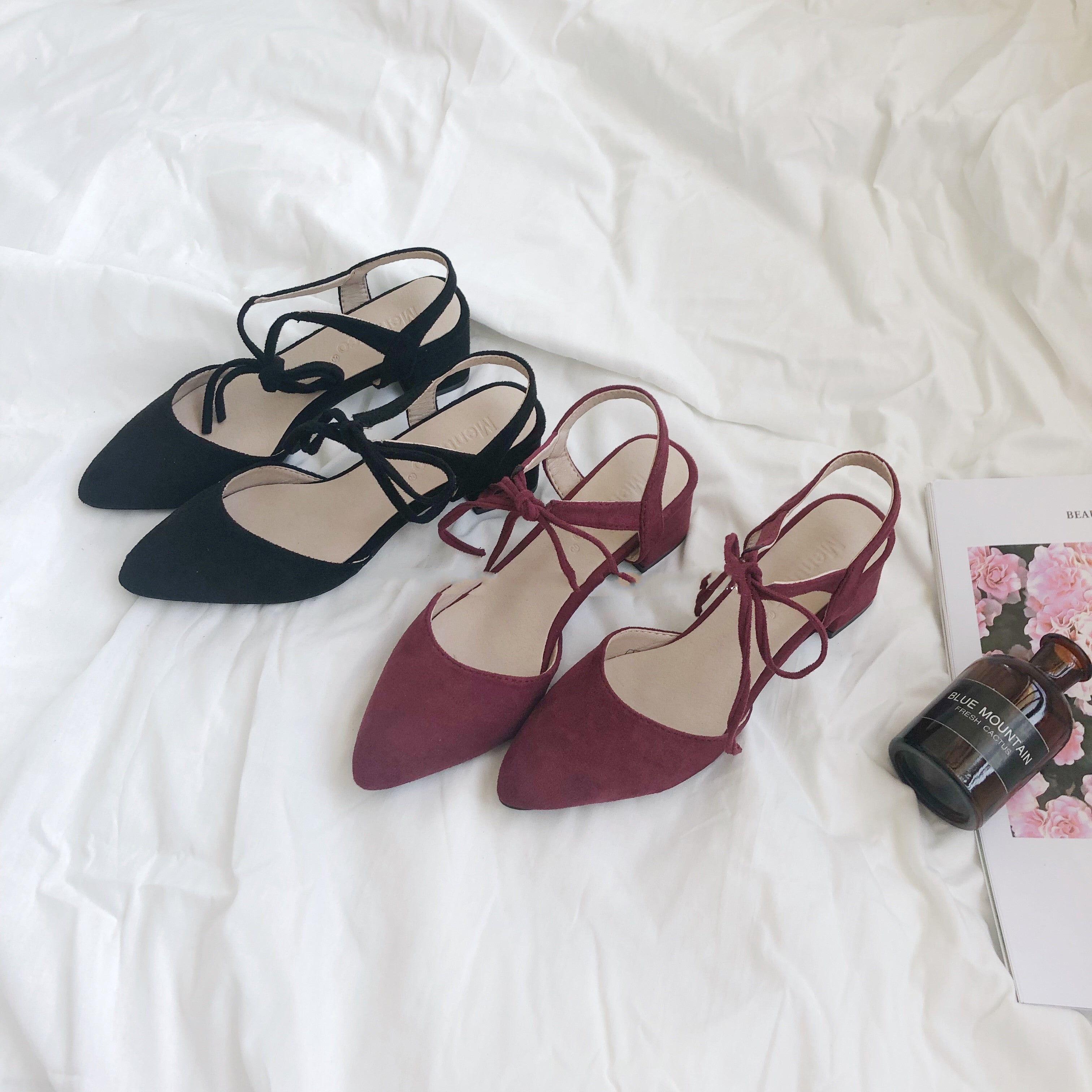 Fashionable Women's Chunky Heel Sandals with Lace-up Design