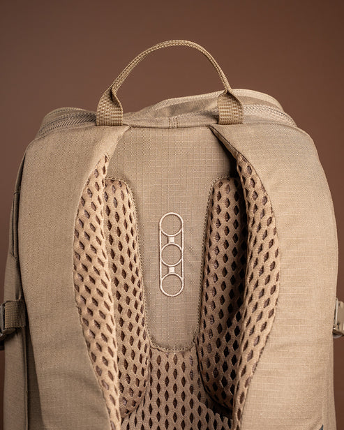 Eberlestock Brute Scout Hunting Pack | Ultralight 30L Fast-Attack Rucksack | Built to Stop Back Sweat & Shed Rain