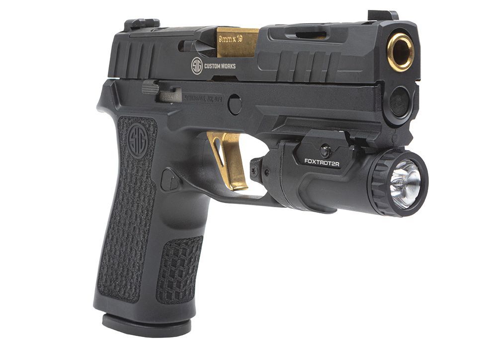 FOXTROT2R | 20,000 Candela WeaponLight w/ Dual-Fuel Power (Rechargeable or CR123A)