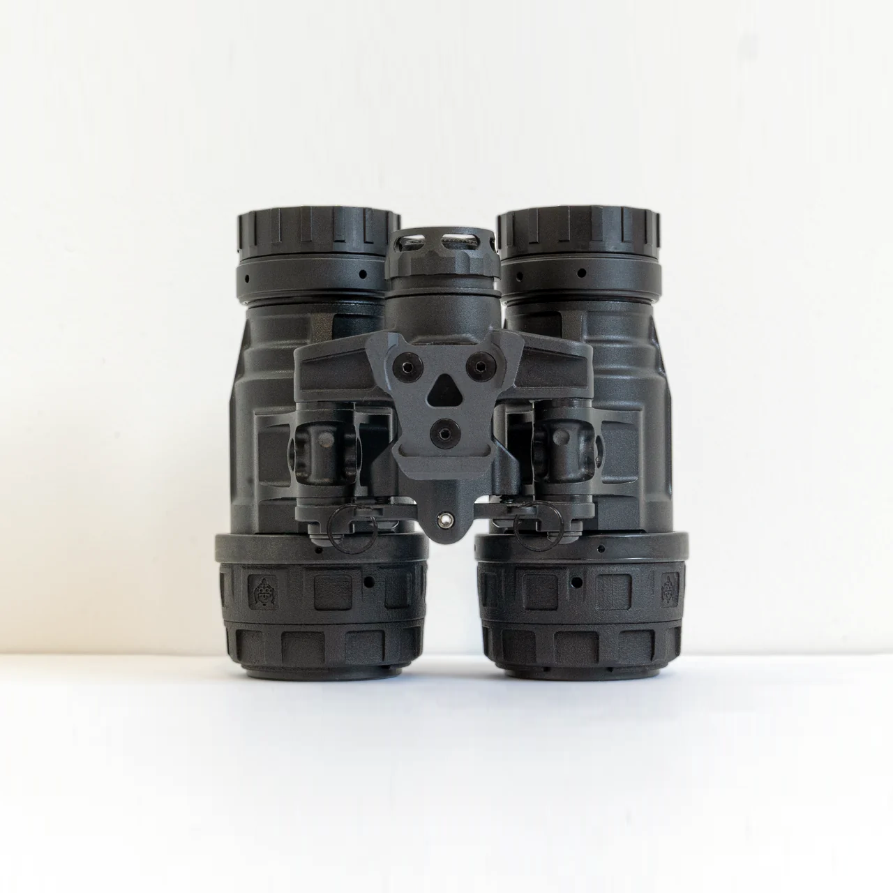 Nocturn Katana-R | Up to 3000 Gen 3 White Phosphor | Ultralight & Rugged for All-Night Comfort